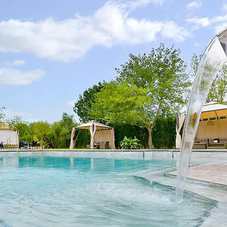 Lovely In With Kitchenette Holiday home